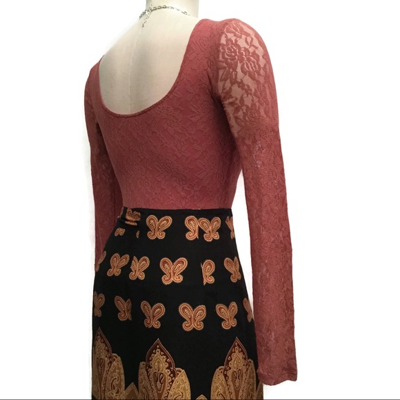 Long Sleeve Mauve Lace Top! - Picture 6 of 7